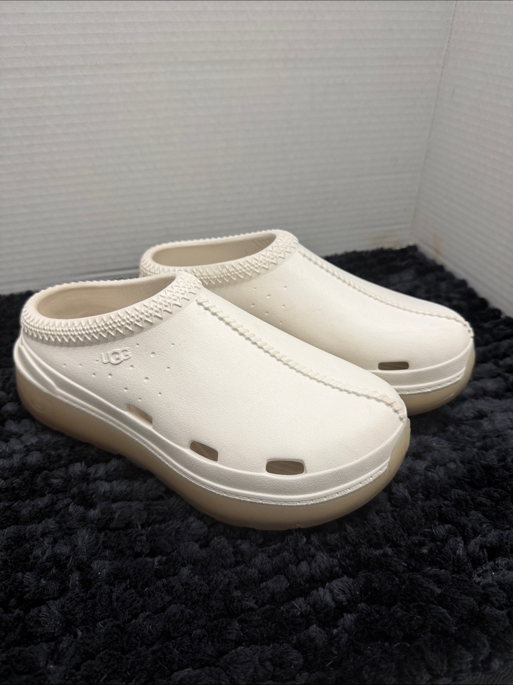 UGG Foam Clog in Off-White Cream